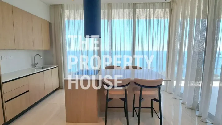 Apartments for rent 100 m² in Limassol, Germasogeia Tourist Area