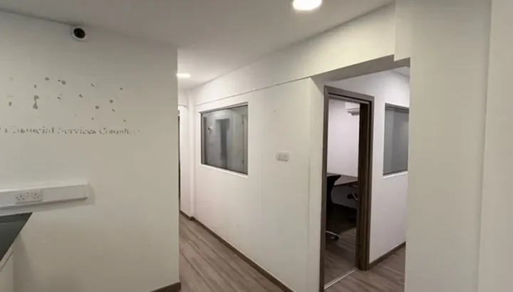 Office 150 m² for rent in Limassol, Limassol - Agia Zoni