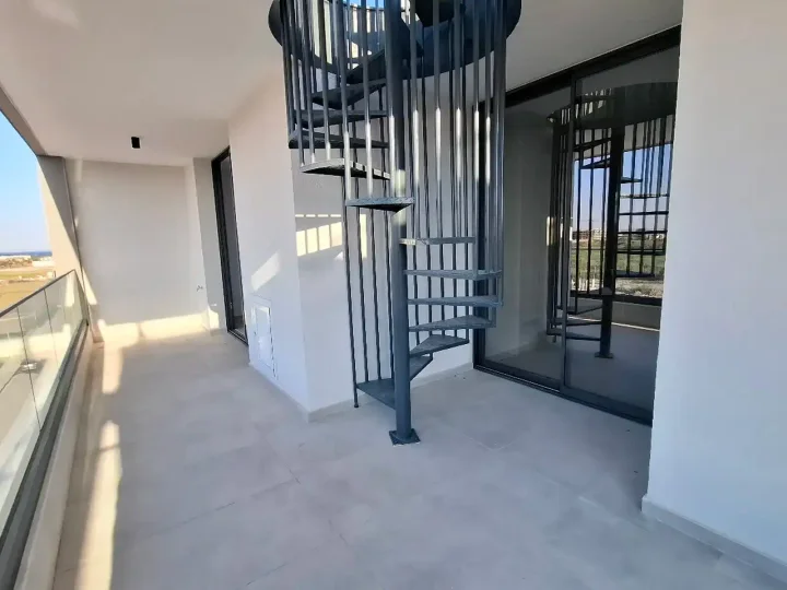 2-bedroom penthouse for rent 140 m² in Larnaca, Livadia Larnakas