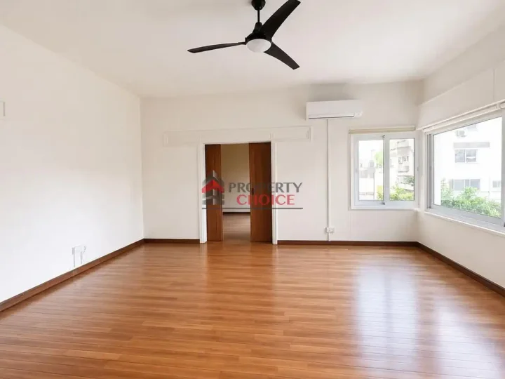 Residential properties for rent 112 m² in Nicosia, Nicosia - Lykabittos
