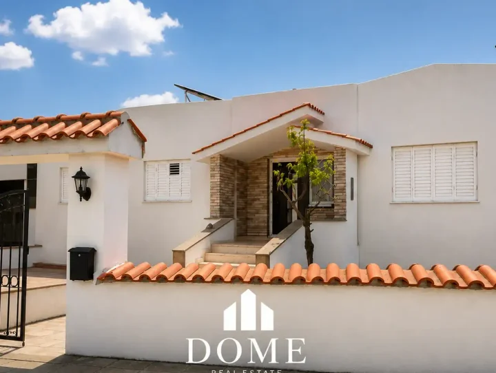 3-bedroom semi-detached house for rent 150 m² in Paphos, Koili
