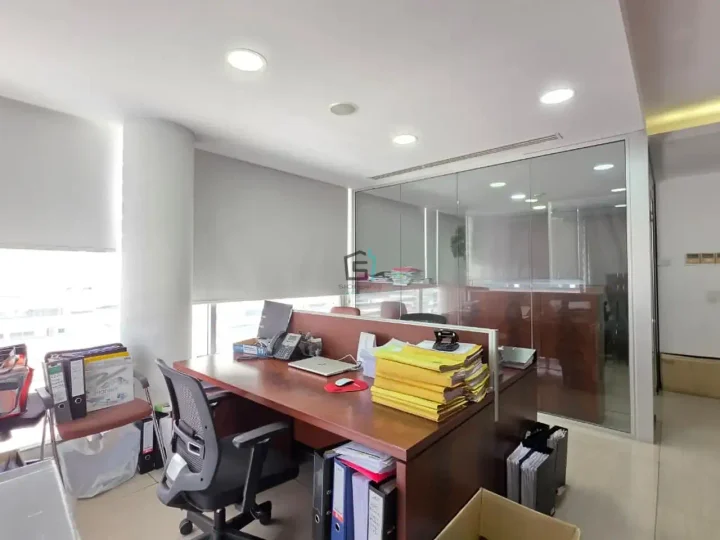 Office 150 m² for rent in Limassol, Limassol - Kapsalos