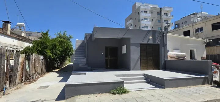 3-bedroom semi-detached house for rent 150 m² in Nicosia, Agios Dometios - Agios Georgios