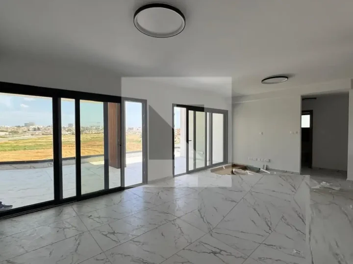 Penthouse for rent 120 m² in Larnaca, Larnaka - Kamares