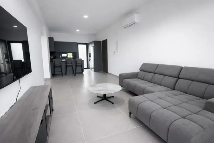2-bedroom apartments for rent 108 m² in Limassol, Limassol - Katholiki