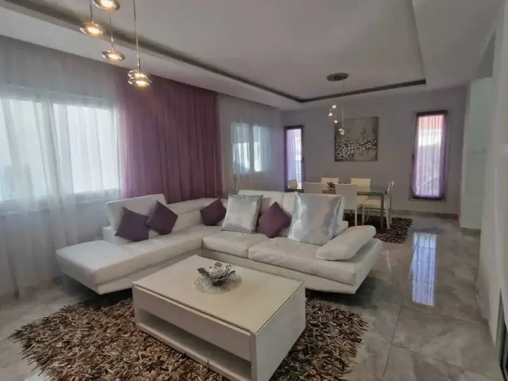 Villa for rent 250 m² in Limassol, Parekklisia