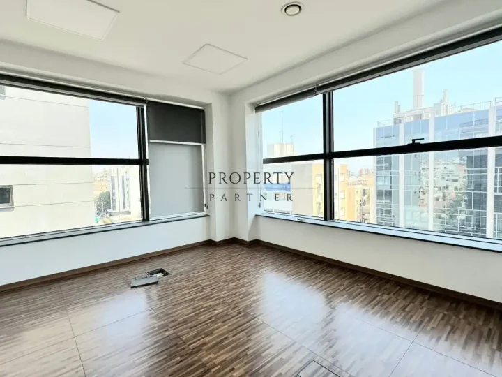 Office 188 m² for rent in Limassol, Limassol - Agia Zoni