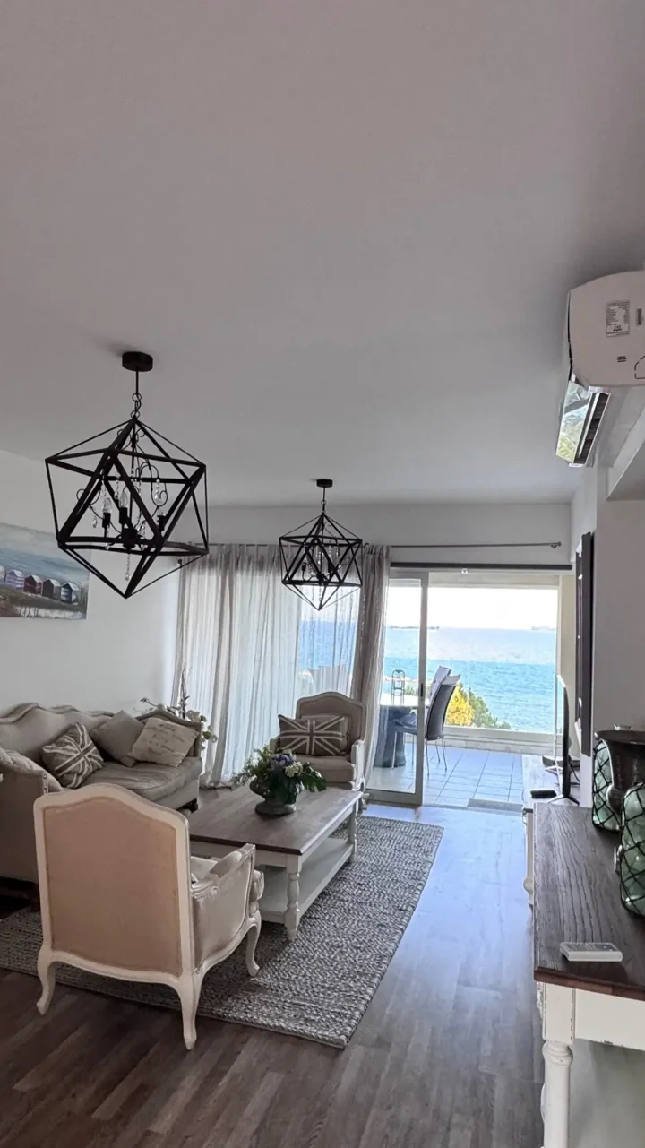 3-bedroom apartments for rent 150 m² in Limassol, Limassol Marina