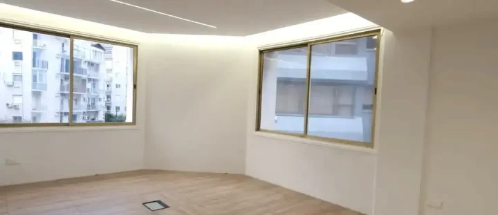 Office 250 m² for rent in Limassol, Limassol - Neapolis