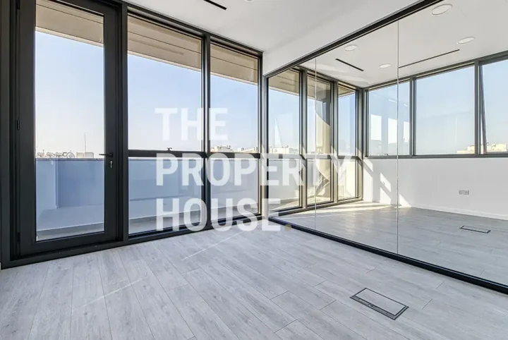 Office 102 m² for rent in Limassol, Limassol - Mesa Geitonia