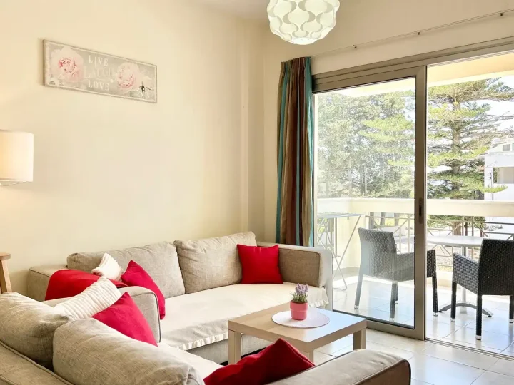 Residential properties for rent 70 m² in Paphos, Paphos - Kato Paphos