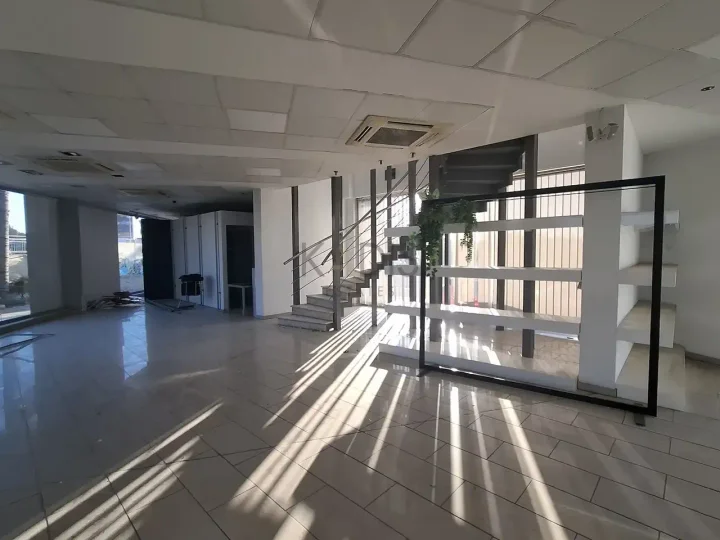 Residential properties for rent 650 m² in Nicosia, Strovolos - Acropolis