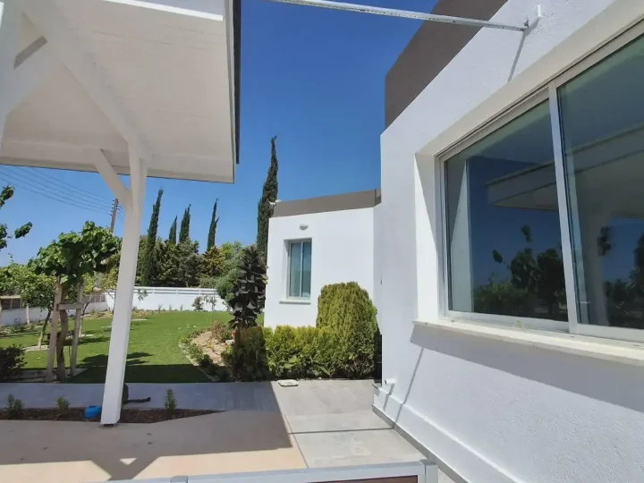Μονοκατοικία προς ενοικίαση 130 μ² στην τοποθεσία Limassol, Moni