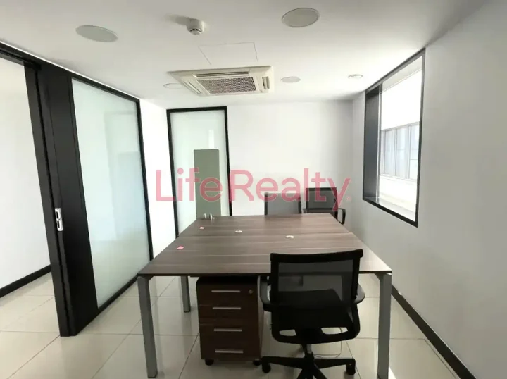 Commercial properties 326 m² for rent in Limassol, Limassol - Mesa Geitonia