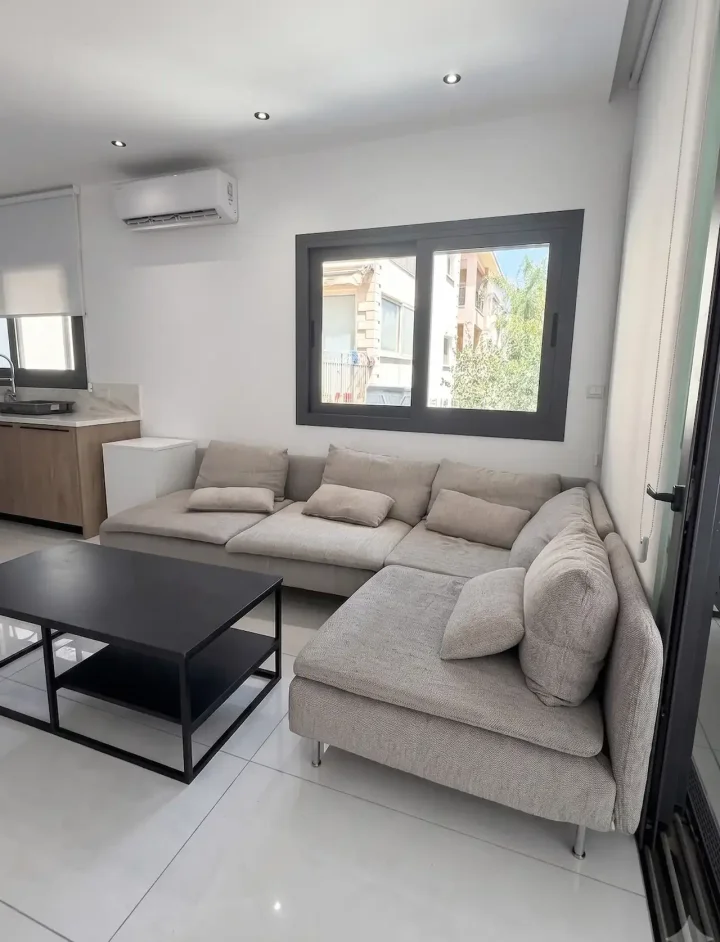 2-bedroom apartments for rent 140 m² in Limassol, Germasogeia