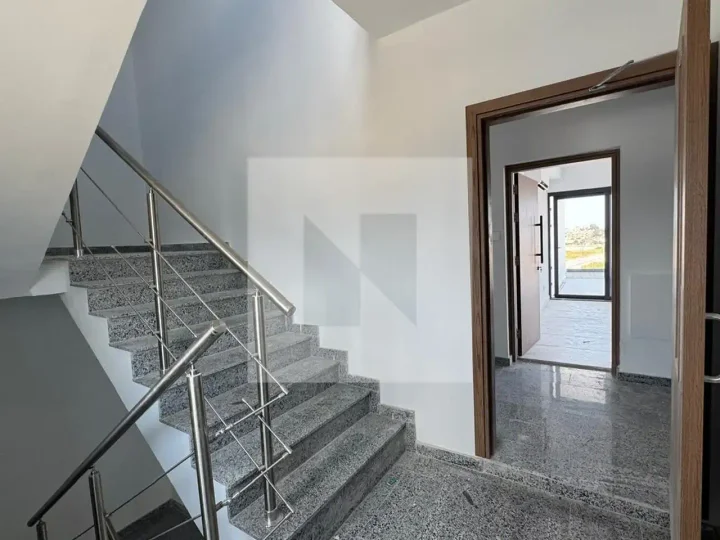 Penthouse for rent 120 m² in Larnaca, Larnaka - Kamares