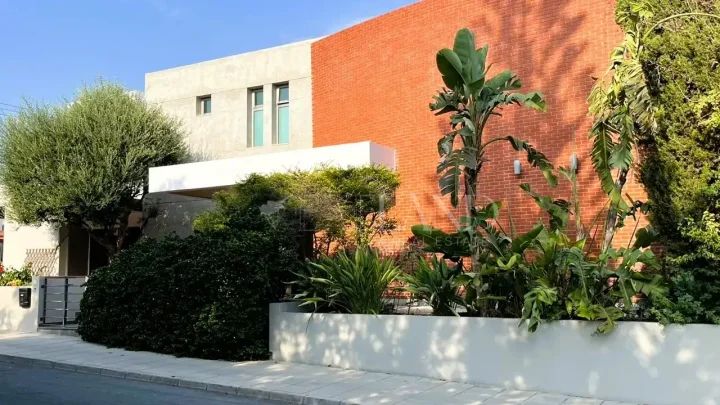 4-bedroom detached house for rent 325 m² in Limassol, Agios Athanasios