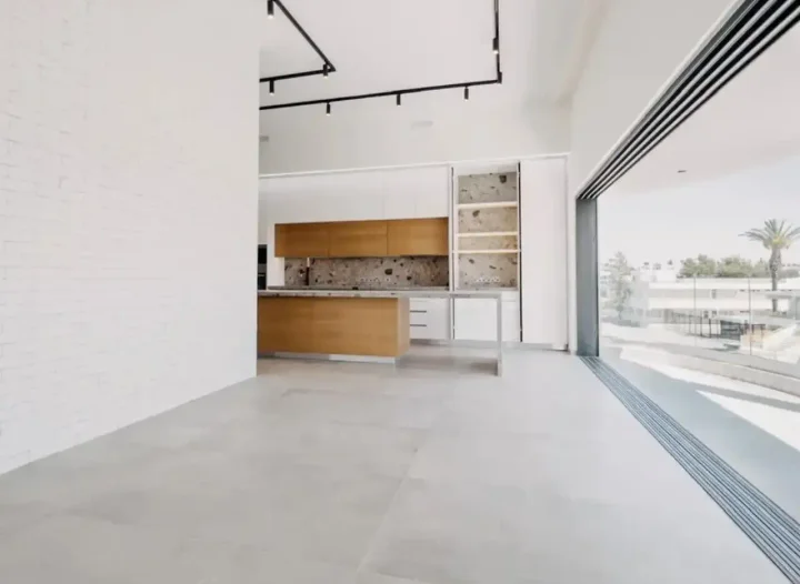 3-bedroom apartments for rent 180 m² in Nicosia, Egkomi