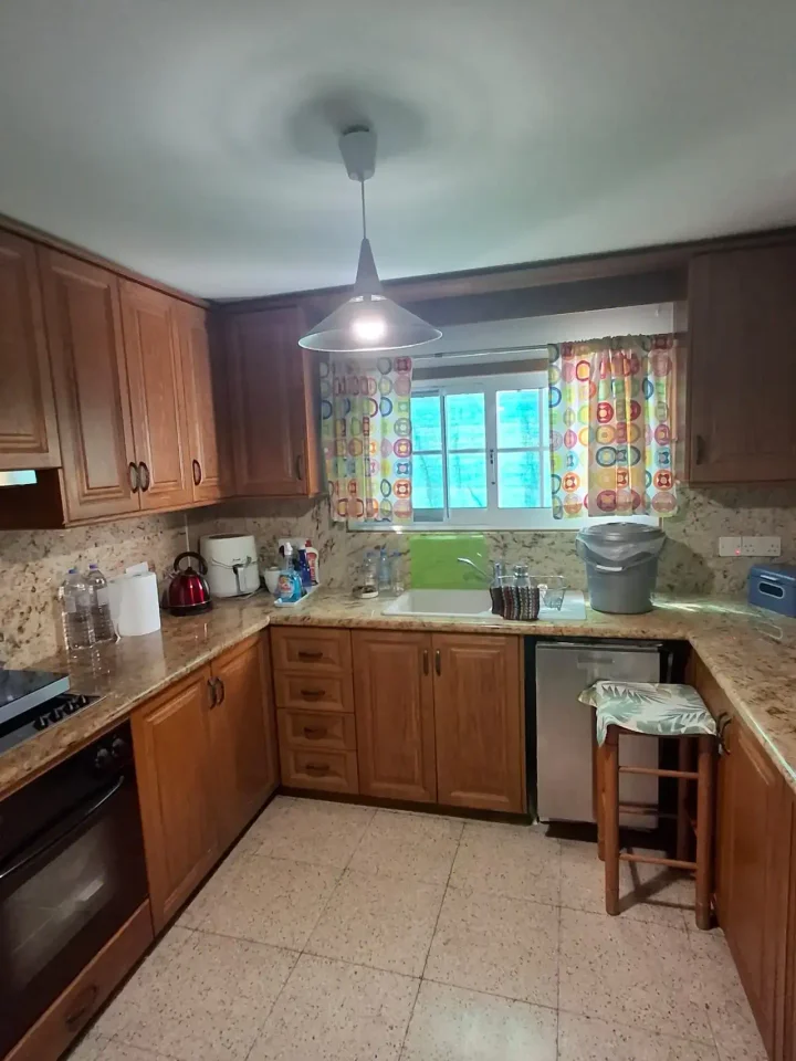 5-bedroom detached house for rent 220 m² in Larnaca, Zygi