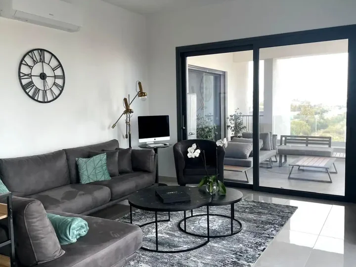 3-bedroom apartments for rent 120 m² in Limassol, Potamos Germasogeias