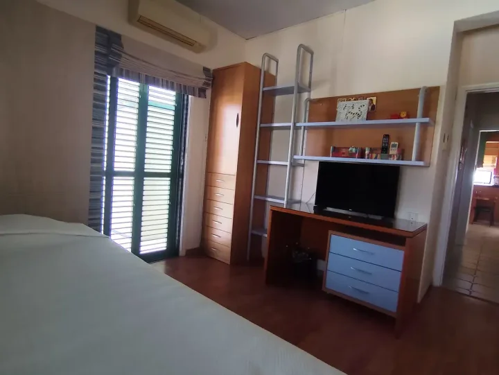 4-bedroom apartments for rent 219 m² in Limassol, Agios Tychon Tourist Area