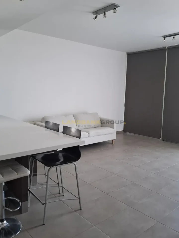 Apartments for rent 110 m² in Nicosia, Agioi Omologites