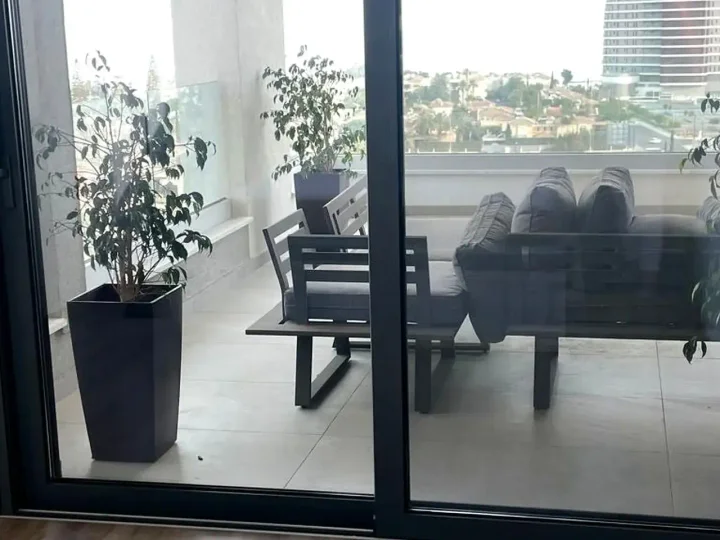 3-bedroom apartments for rent 120 m² in Limassol, Potamos Germasogeias