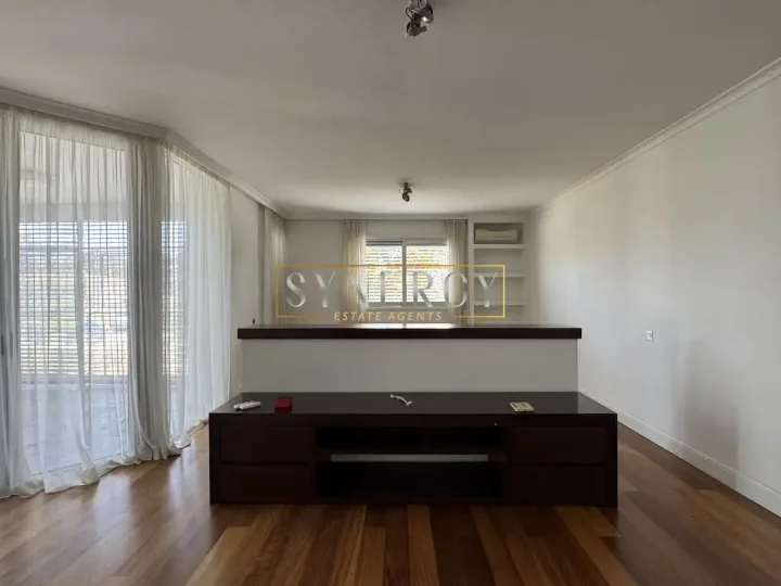 3-bedroom apartments for rent 210 m² in Nicosia, Aglantzia