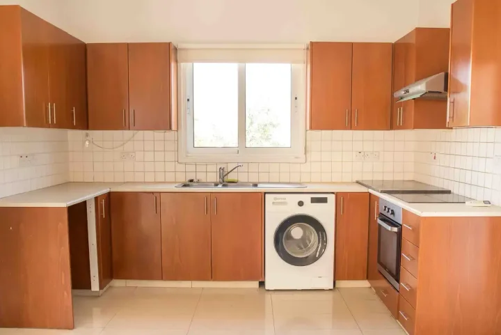 3-bedroom detached house for rent 150 m² in Larnaca, Maroni