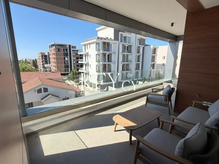 Penthouse for rent 230 m² in Limassol, Germasogeia Tourist Area