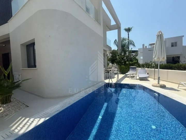 3-bedroom detached house for rent 130 m² in Famagusta, Agia Napa