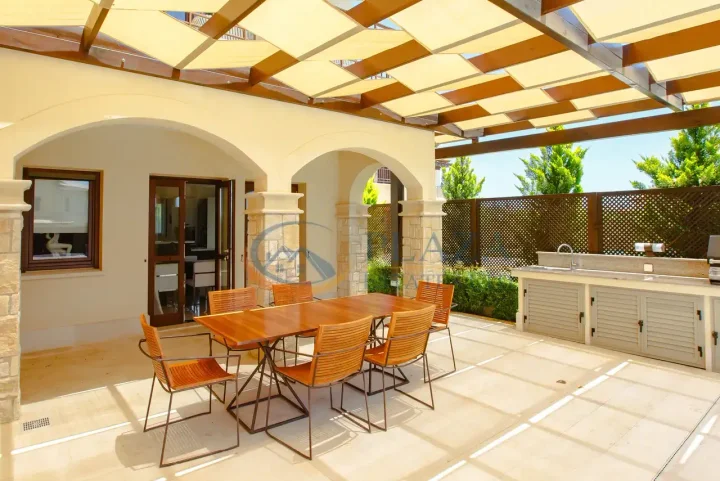 3-bedroom villa for rent 215 m² in Paphos, Aphrodite hills Kouklia
