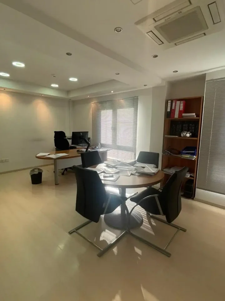 Office 2000 m² for rent in Limassol, Limassol - Neapolis