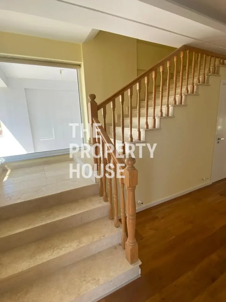 4-bedroom detached house for rent 230 m² in Larnaca, Oroklini