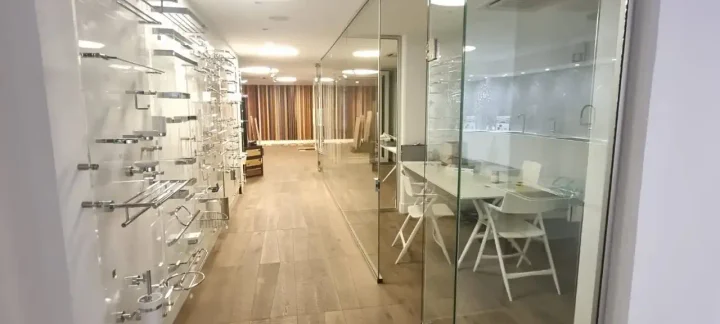 Residential properties for rent 650 m² in Limassol, Limassol - Kapsalos