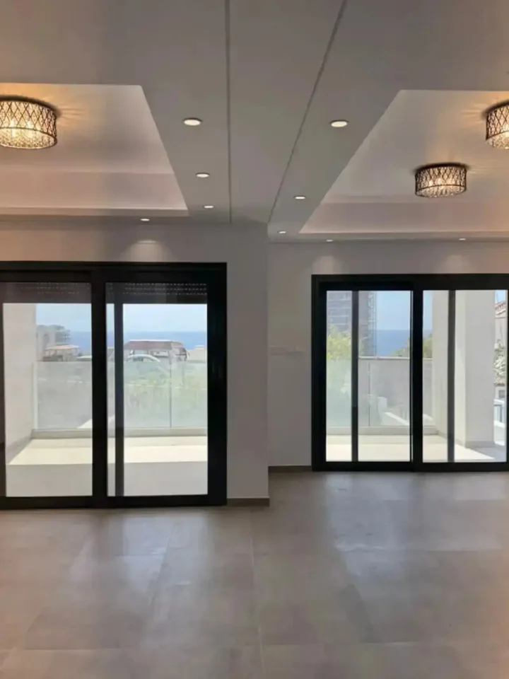 6+ спальная двухквартирный дом в аренду 300 м² в Limassol, Agios Tychon Tourist Area