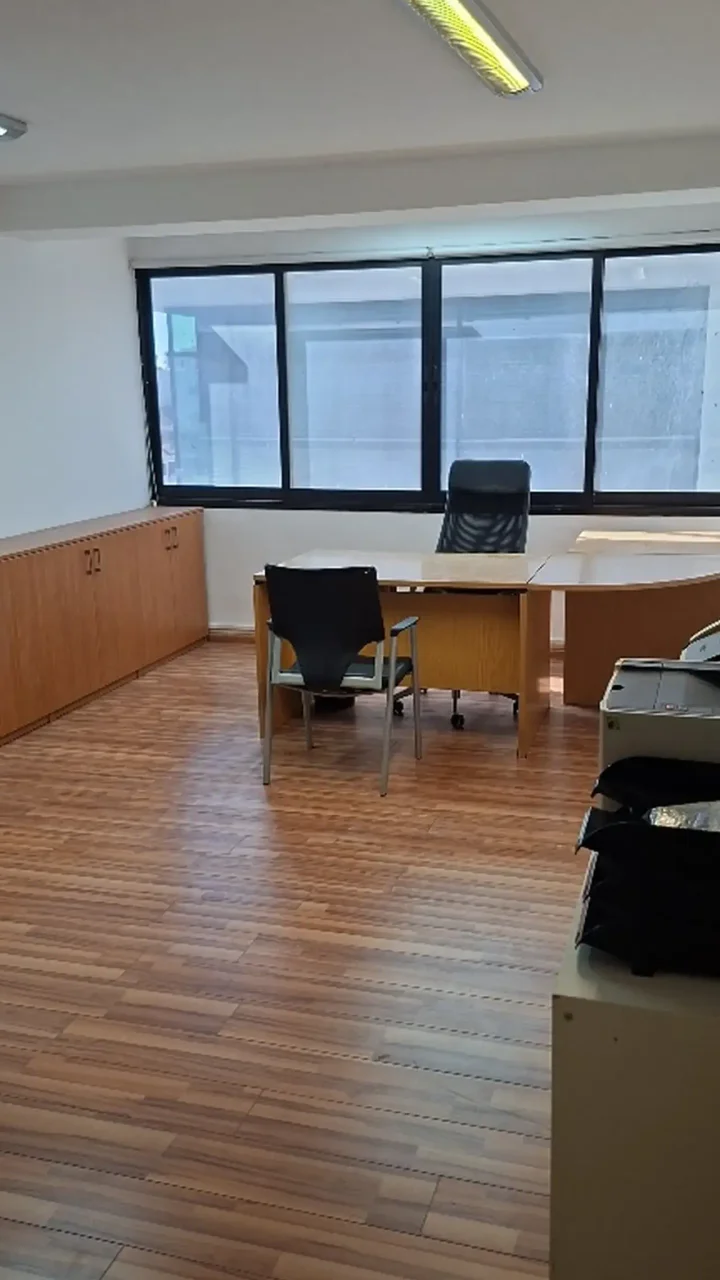 Office 15 m² for rent in Limassol, Limassol - Agios Nicolaos