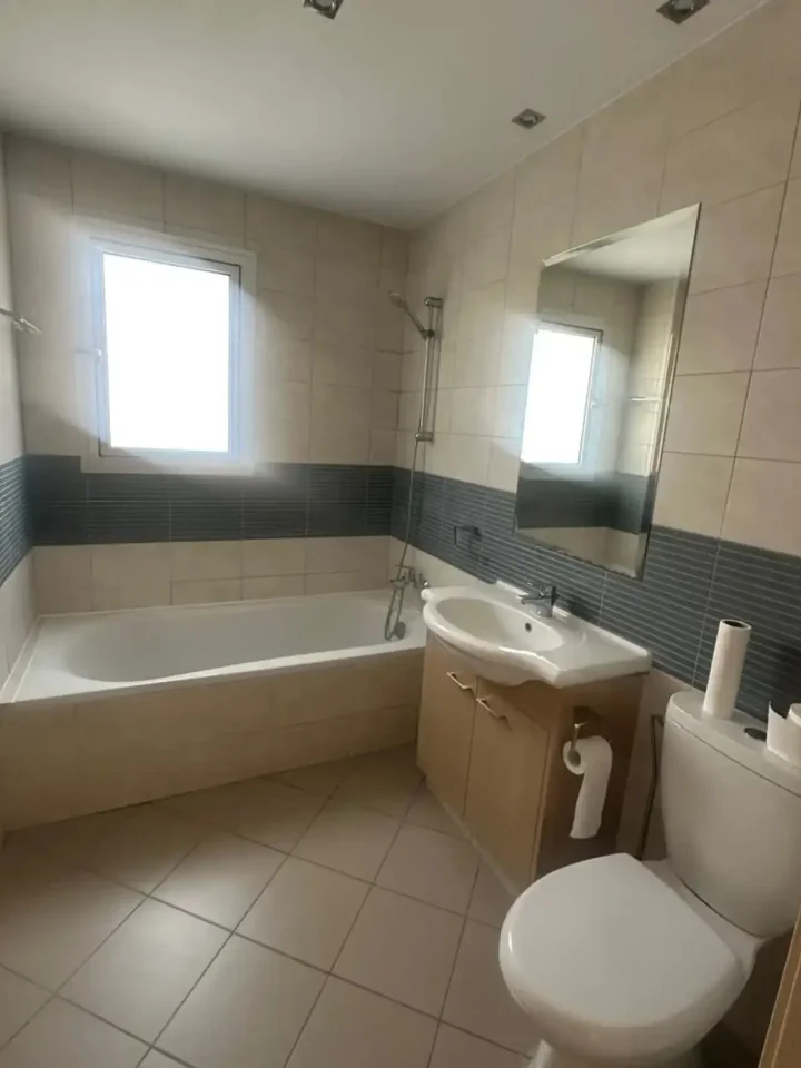 Apartments for rent 130 m² in Limassol, Limassol - Linopetra