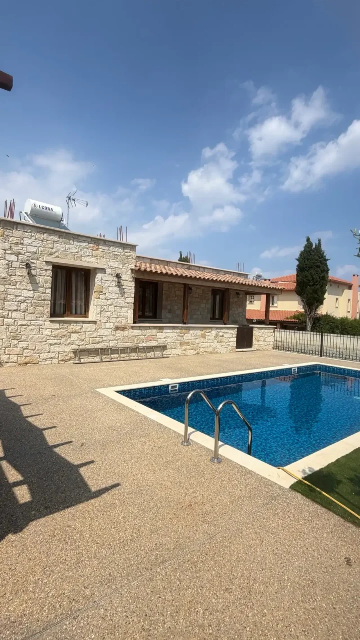 3-bedroom detached house for rent 160 m² in Limassol, Episkopi Lemesou