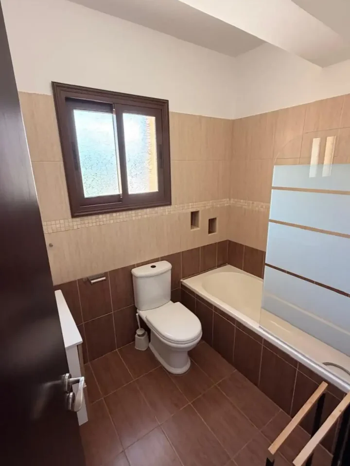 Villa for rent 270 m² in Paphos, Pegeia