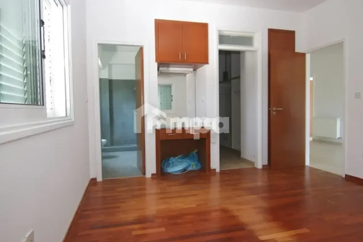 Detached house for rent 268 m² in Nicosia, Strovolos - Stavros