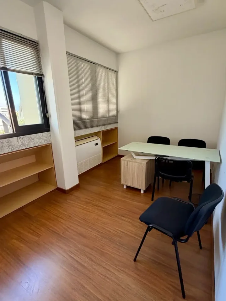 Office 110 m² for rent in Paphos, Paphos - Agios Theodoros