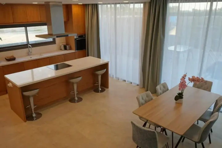 3-bedroom villa for rent 216 m² in Paphos, Tsada