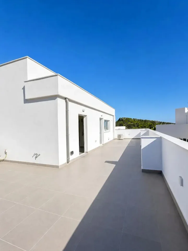 5-bedroom villa for rent 487 m² in Limassol, Agios Tychon