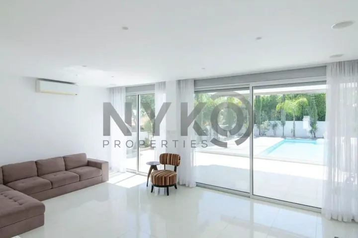4-bedroom detached house for rent 340 m² in Limassol, Ypsonas