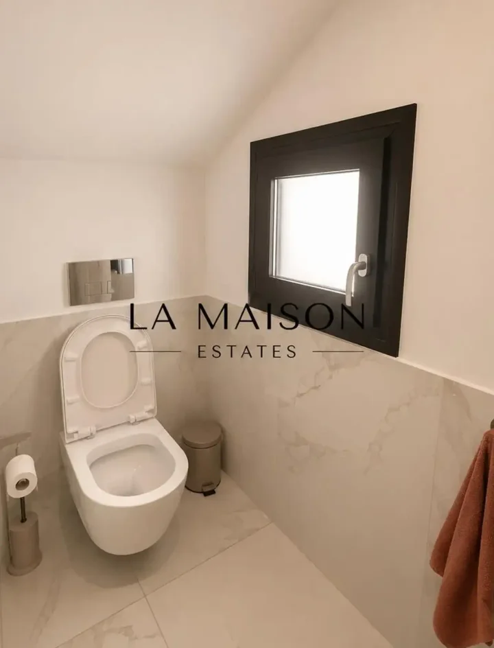 4-bedroom semi-detached house for rent 224 m² in Nicosia, Strovolos - Stavros