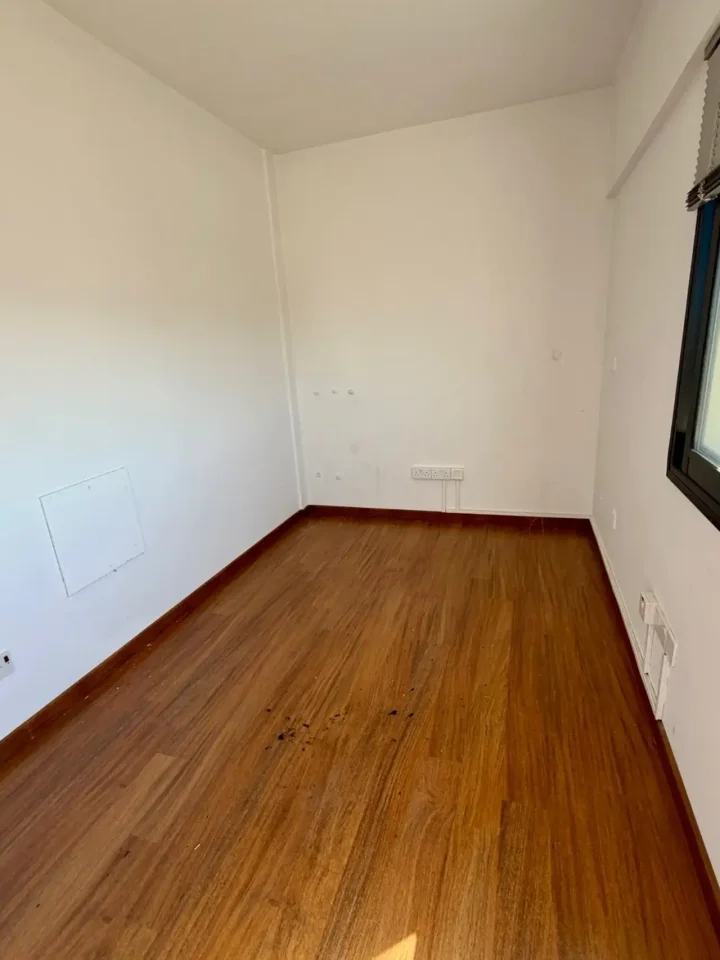 Office 110 m² for rent in Paphos, Paphos - Agios Theodoros