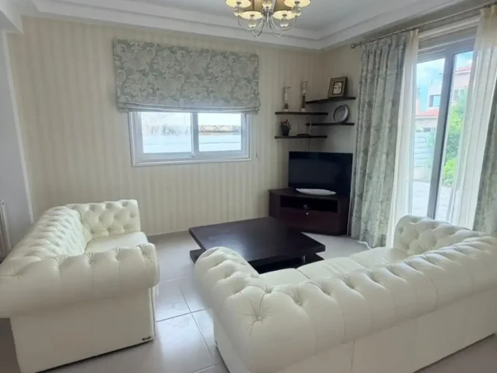 3-bedroom detached house for rent 200 m² in Paphos, Konia