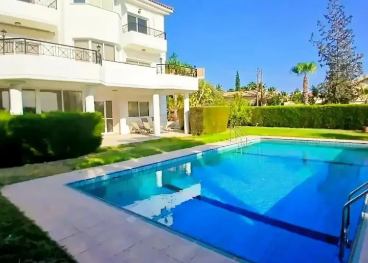 6+ спальная вилла в аренду 1000 м² в Limassol, Germasogeia