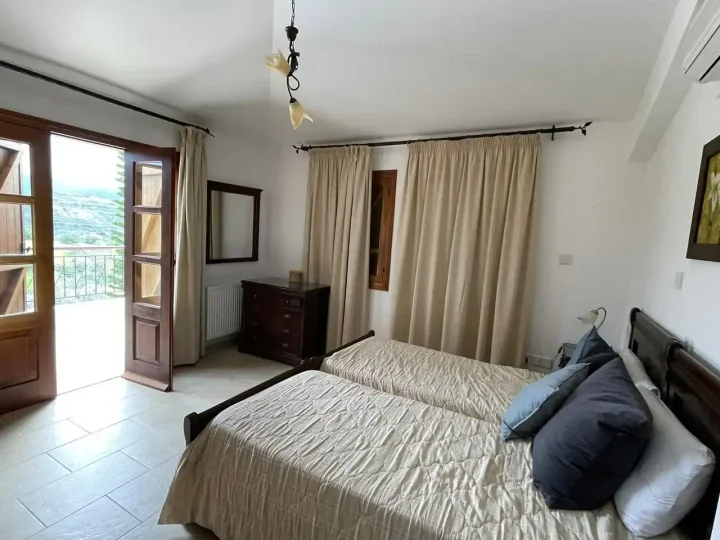 4-bedroom villa for rent 170 m² in Paphos, Peristerona Pafou